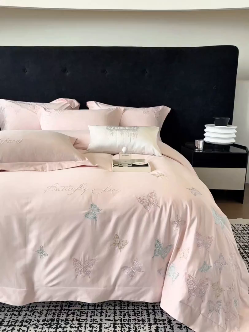 91家纺网 家纺一手货源 找家纺 家居1号家纺 2025新款超细旦纯棉磨毛四件套-蝶舞（控价标准288加大308 会员优惠10元） 蝶舞-少女粉