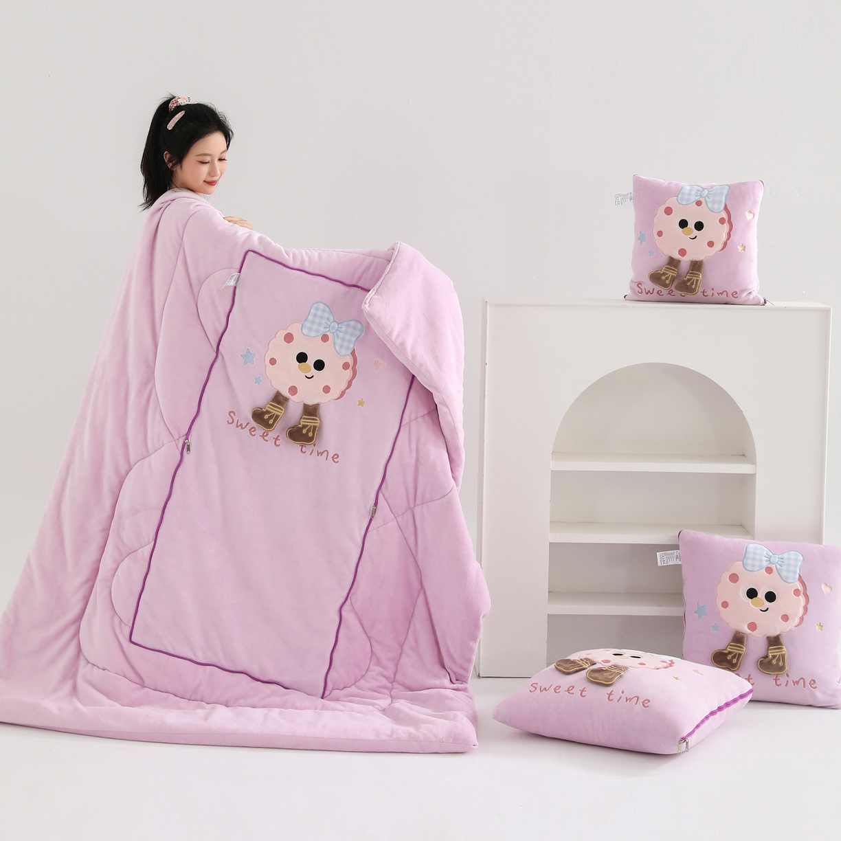 91家纺网 家纺一手货源 找家纺 翰轩家居 2025新款牛奶绒抱枕被泡芙公主系列 泡芙公主-紫