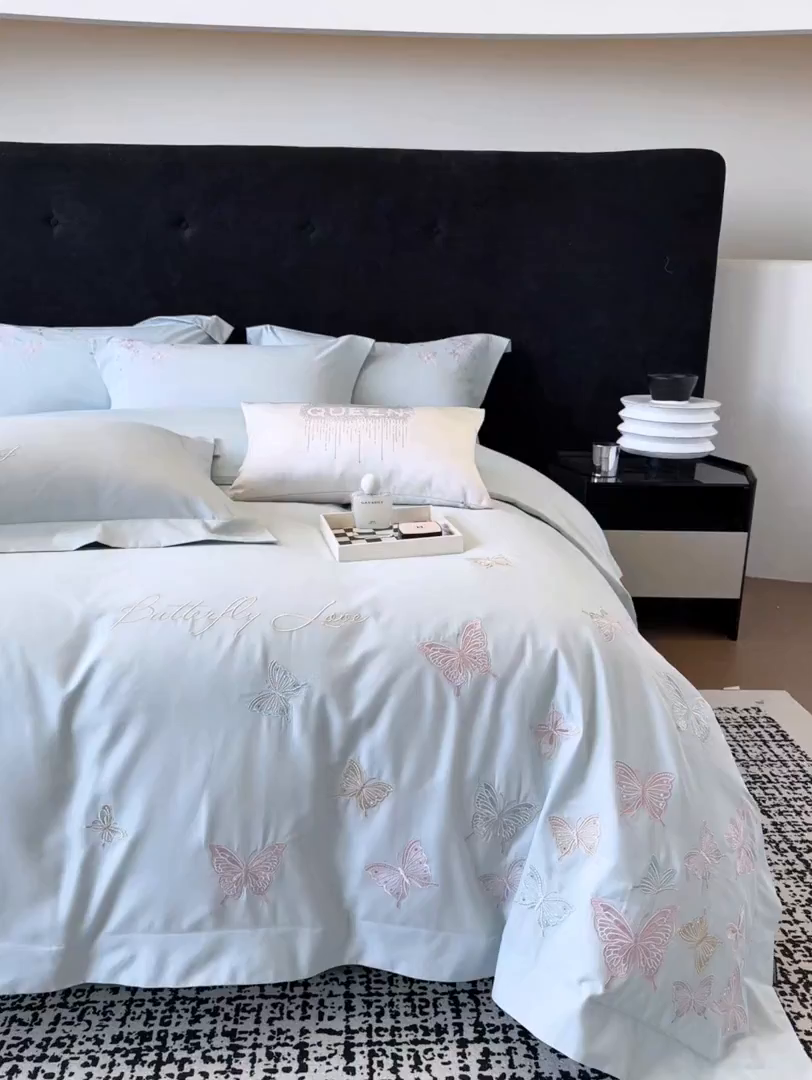 91家纺网 家纺一手货源 找家纺 家居1号家纺 2025新款超细旦纯棉磨毛四件套-蝶舞（控价标准288加大308 会员优惠10元） 蝶舞-水兰