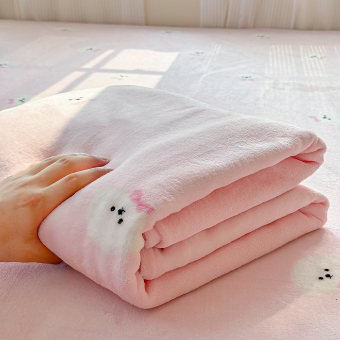 91家纺网 家纺一手货源 找家纺 澜妃 2025新款高克重软软糯糯牛奶绒单床单CD系列（小红书推荐） CD-绒绒小狗粉