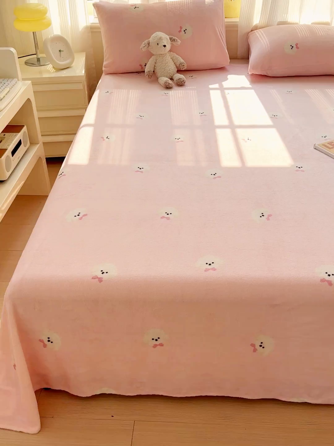 91家纺网 家纺一手货源 找家纺 澜妃 2025新款高克重软软糯糯牛奶绒单床单CD系列（小红书推荐） CD-绒绒小狗粉