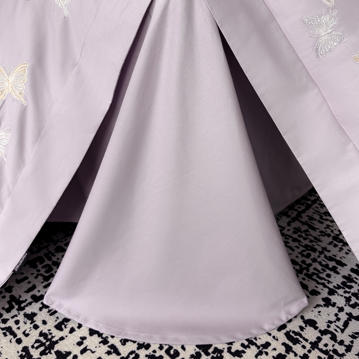 91家纺网 家纺一手货源 找家纺 家居1号家纺 2025新款超细旦纯棉磨毛四件套-蝶舞（控价标准288加大308 会员优惠10元） 蝶舞-紫豆沙