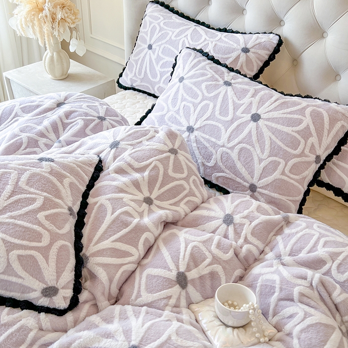 91家纺网 家纺一手货源 找家纺 网红馆（ck家纺） 2025新款兔毛绒牛奶绒床盖四件套-花悠然 花悠然-紫色