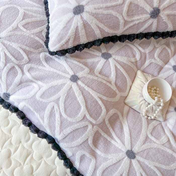 91家纺网 家纺一手货源 找家纺 网红馆（ck家纺） 2025新款兔毛绒牛奶绒床盖四件套-花悠然 花悠然-紫色