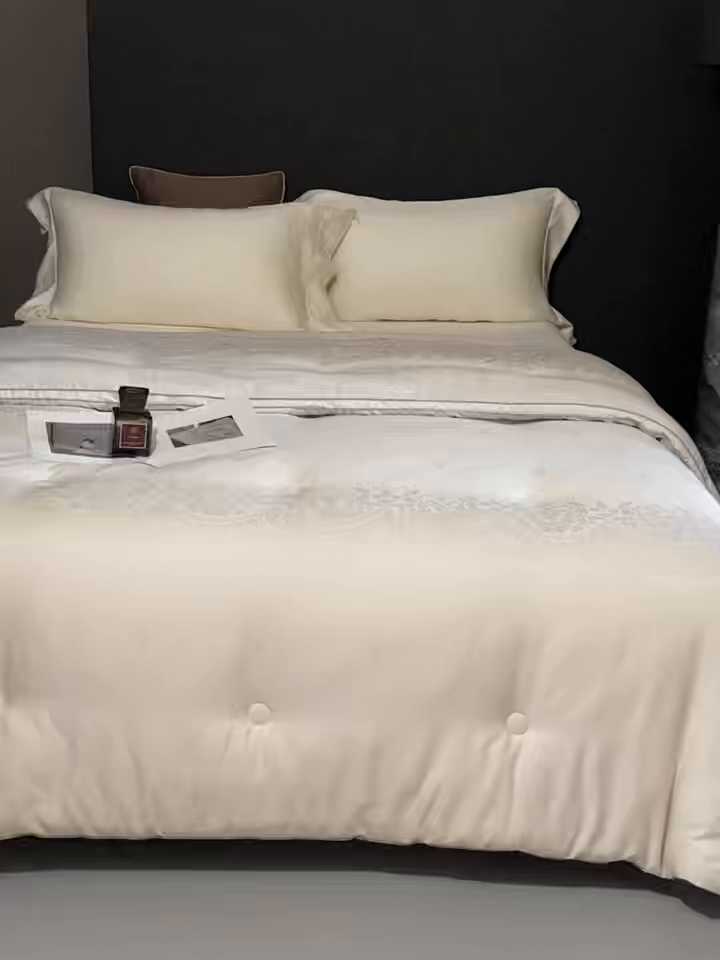 91家纺网 家纺一手货源 找家纺 南通朵美纺织品有限公司 2025新款高级仿鹅绒被被子被芯 仿鹅绒被-灰