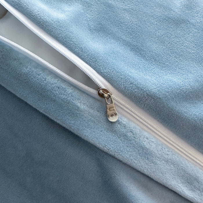 91家纺网 家纺一手货源 找家纺 爱彼家纺 2025冬季新款高克重水晶绒羽毛刺绣系列四件套-风格二 羽毛-浅蓝