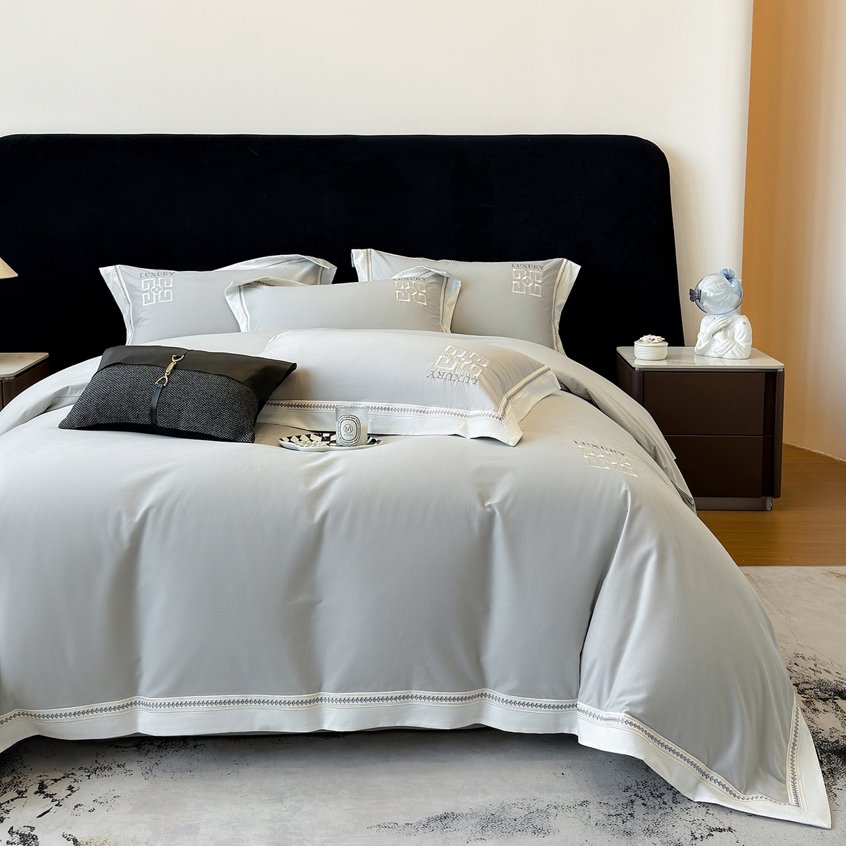 91家纺网 家纺一手货源 找家纺 家居1号家纺 2025新款超细旦全棉磨毛四件套-梵西（控价标准288加大308 会员优惠10元） 梵西-绅士灰