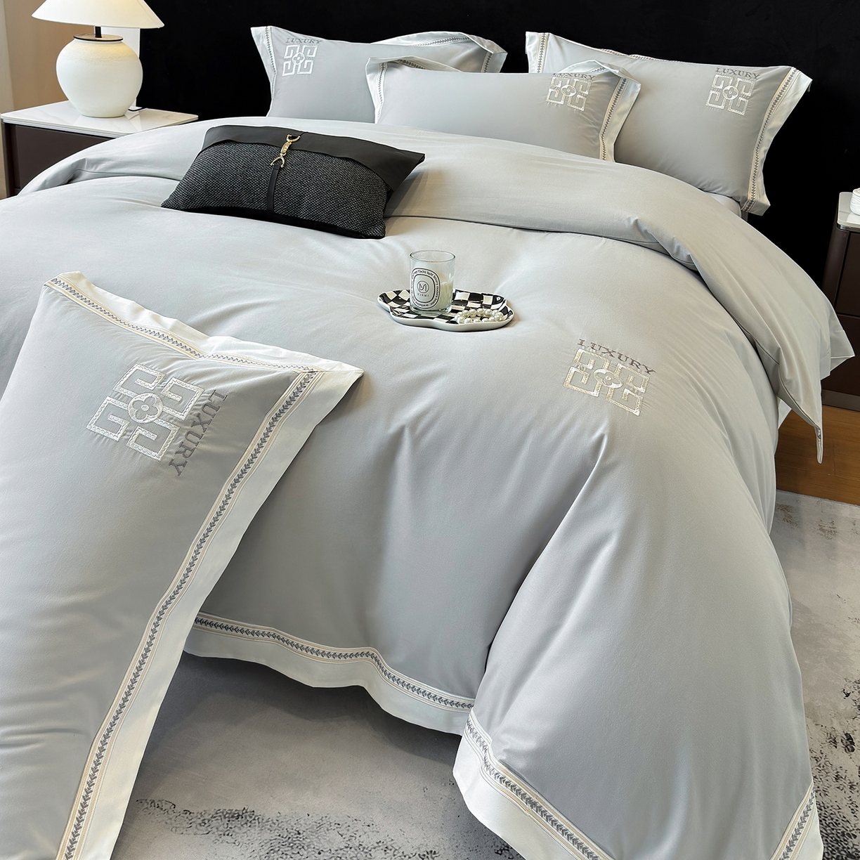 91家纺网 家纺一手货源 找家纺 家居1号家纺 2025新款超细旦全棉磨毛四件套-梵西（控价标准288加大308 会员优惠10元） 梵西-绅士灰