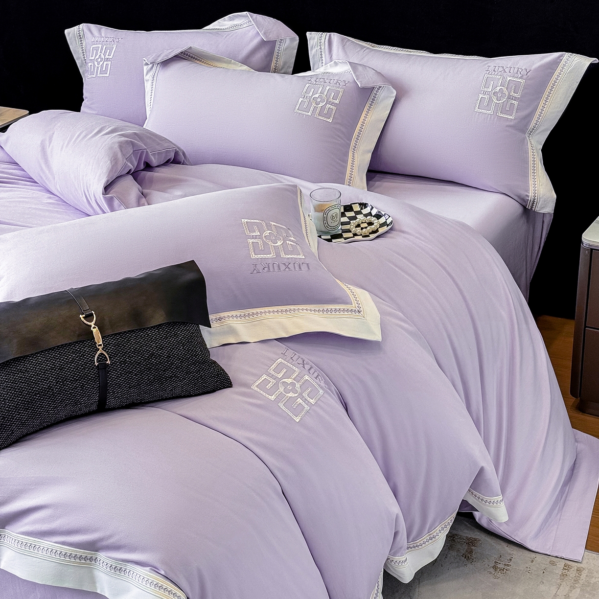 91家纺网 家纺一手货源 找家纺 家居1号家纺 2025新款超细旦全棉磨毛四件套-梵西（控价标准288加大308 会员优惠10元） 梵西-糖果紫