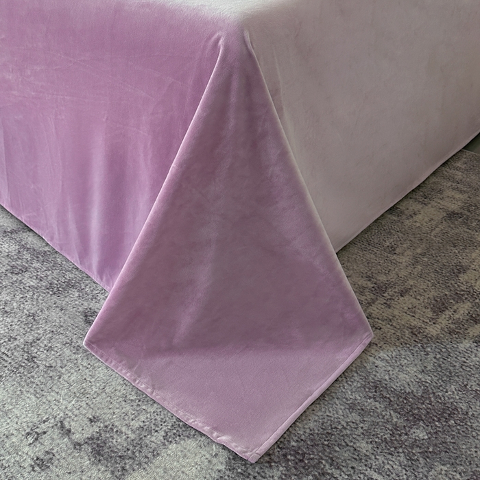 91家纺网 家纺一手货源 找家纺 爱彼家纺 2025冬季新款高克重水晶绒羽毛刺绣系列四件套-风格二 羽毛-浅紫