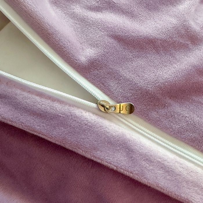 91家纺网 家纺一手货源 找家纺 爱彼家纺 2025冬季新款高克重水晶绒羽毛刺绣系列四件套-风格二 羽毛-浅紫