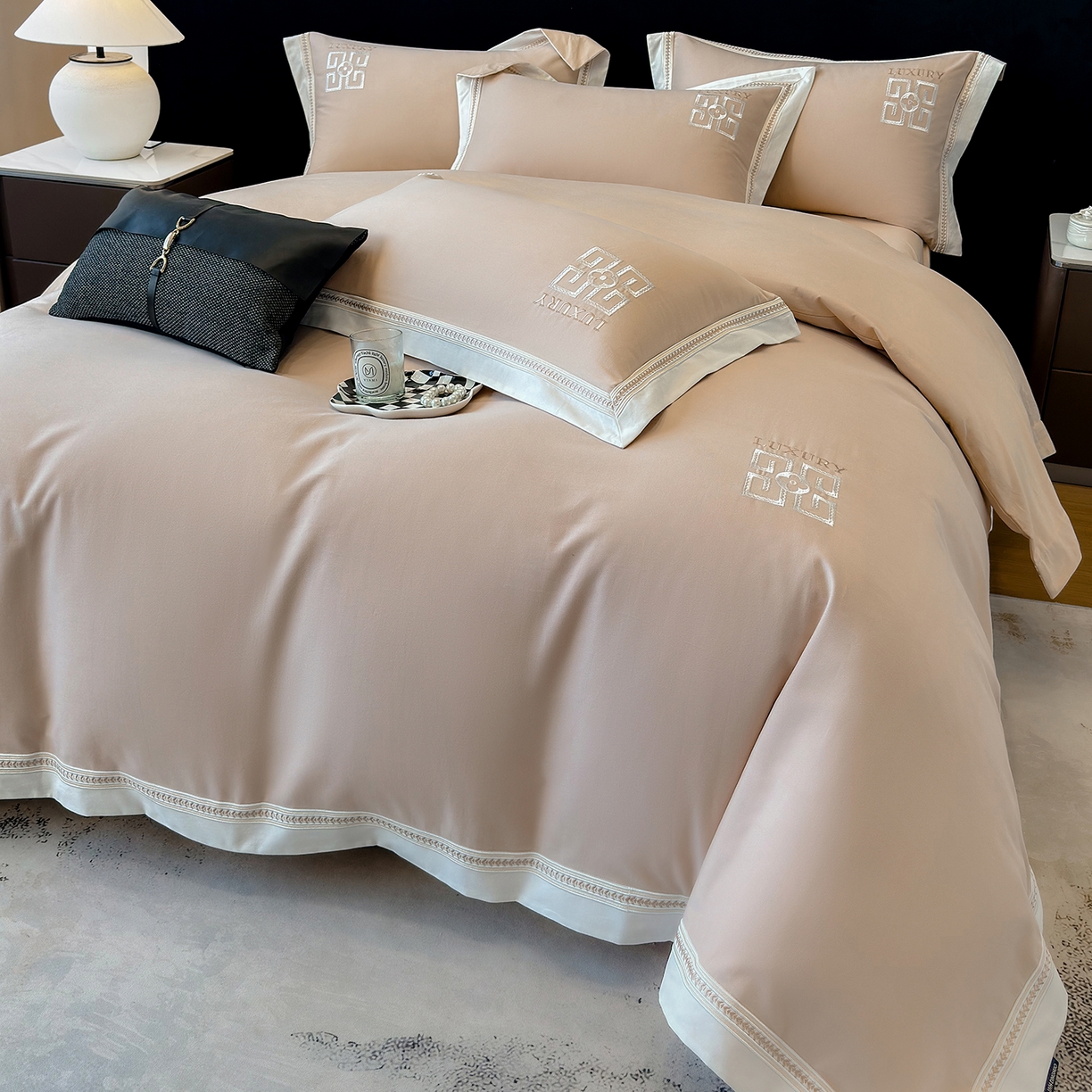 91家纺网 家纺一手货源 找家纺 家居1号家纺 2025新款超细旦全棉磨毛四件套-梵西（控价标准288加大308 会员优惠10元） 梵西-香槟金