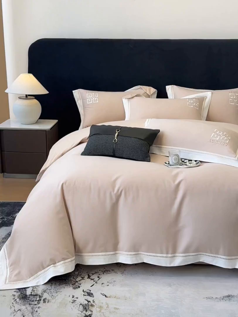 91家纺网 家纺一手货源 找家纺 家居1号家纺 2025新款超细旦全棉磨毛四件套-梵西（控价标准288加大308 会员优惠10元） 梵西-香槟金