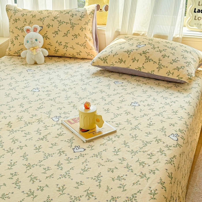 91家纺网 家纺一手货源 找家纺 澜妃 2025新款高克重软软糯糯牛奶绒单床单CD系列（小红书推荐） CD-枝枝兔