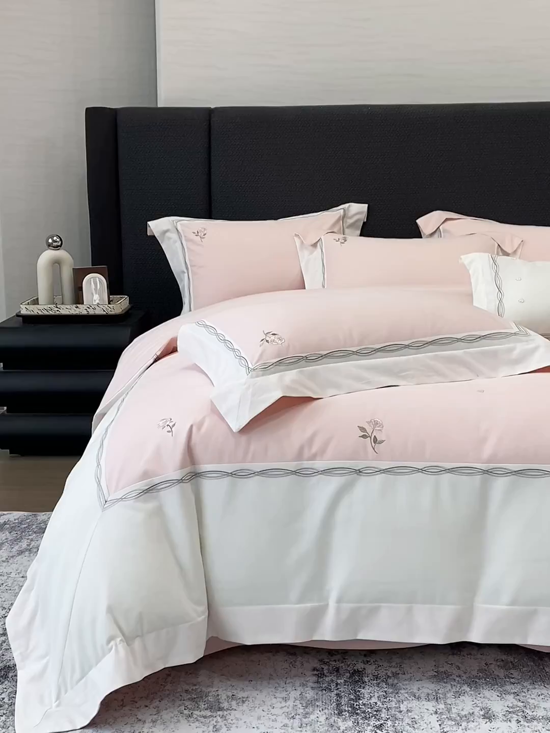 91家纺网 家纺一手货源 找家纺 丞音家纺 2025新款秋冬新款轻奢超细旦长绒棉细磨毛超柔加厚刺绣四件套纯棉全棉床单绣花床品床笠-艾薇尔系列 艾薇尔-桃花粉