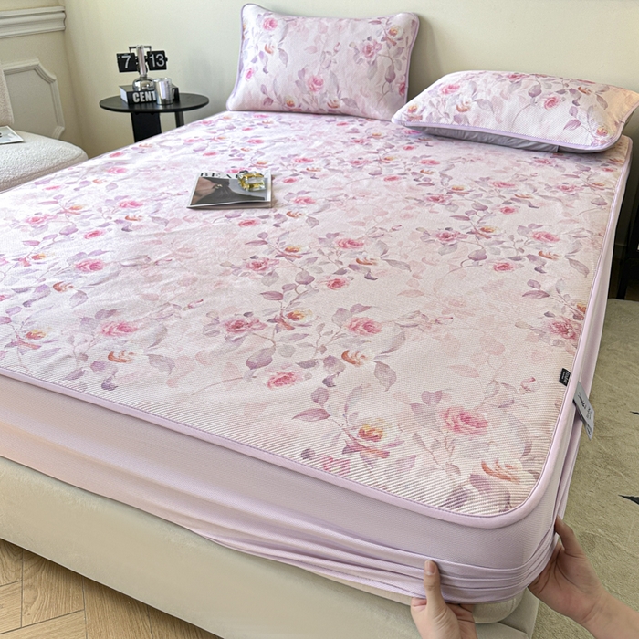 91家纺网 家纺一手货源 找家纺 宜代光年 2025新款数码印花冰藤席 床笠-冰藤玉琼枝 粉