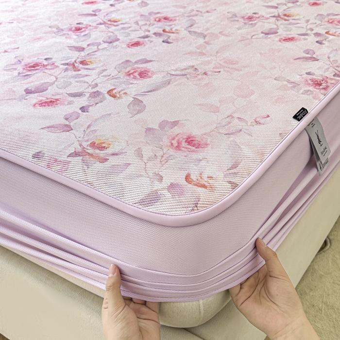 91家纺网 家纺一手货源 找家纺 宜代光年 2025新款数码印花冰藤席 床笠-冰藤玉琼枝 粉