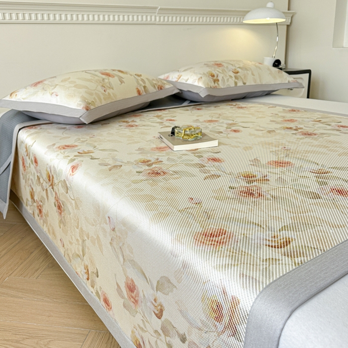 91家纺网 家纺一手货源 找家纺 宜代光年 2025新款数码印花冰藤席 床席-冰藤玉琼枝 米黄