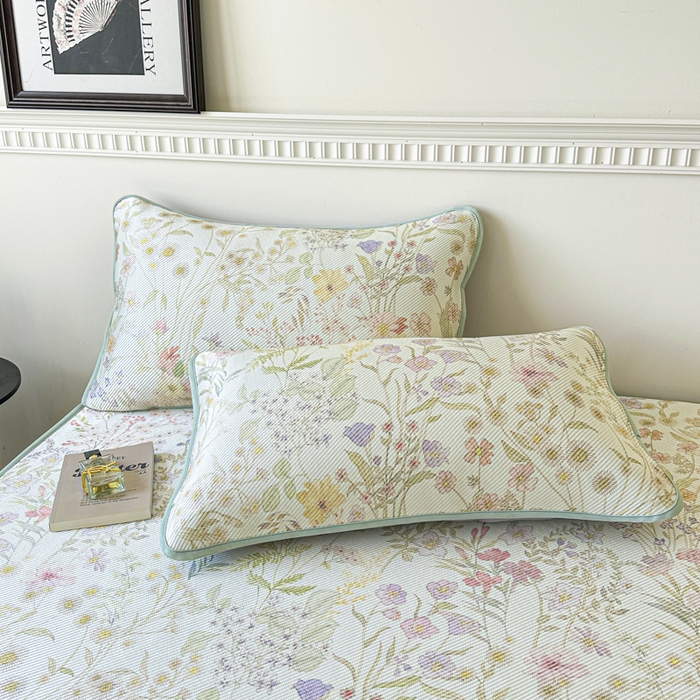 91家纺网 家纺一手货源 找家纺 宜代光年 2025新款数码印花冰藤席 床笠-冰藤醉花季