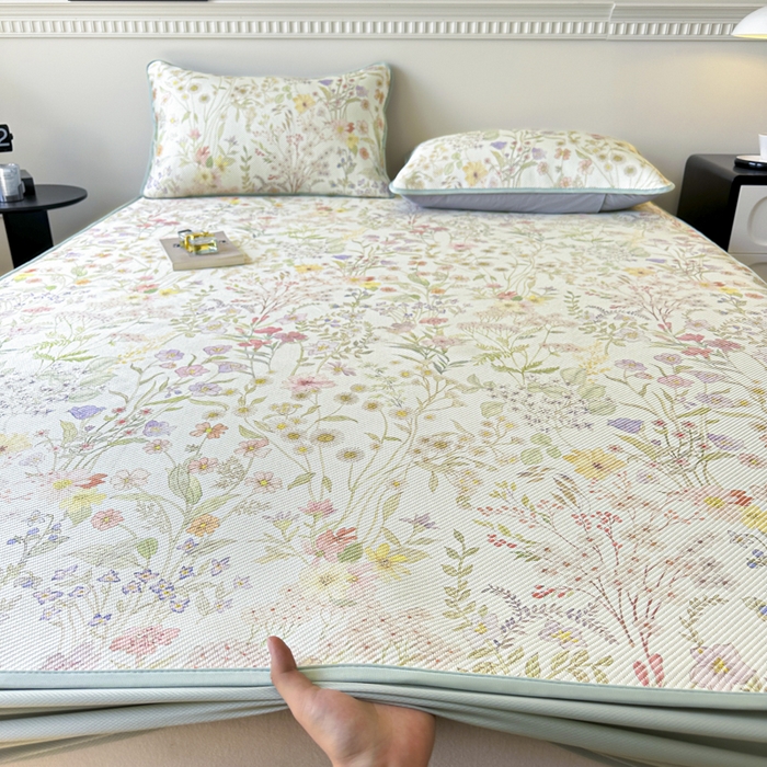 91家纺网 家纺一手货源 找家纺 宜代光年 2025新款数码印花冰藤席 床笠-冰藤醉花季