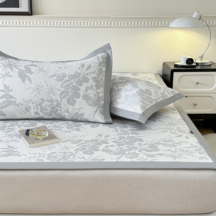 91家纺网 家纺一手货源 找家纺 宜代光年 2025新款数码印花冰藤席 床席-冰藤繁花 灰