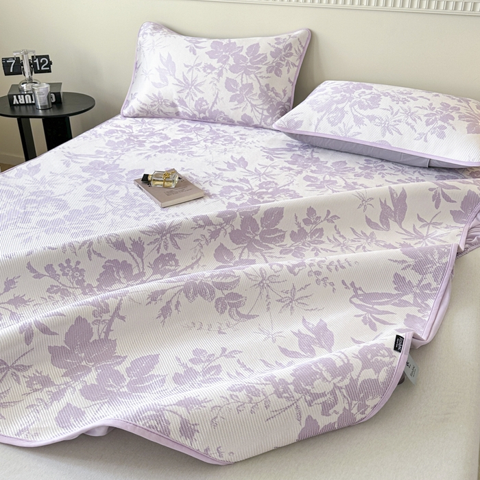 91家纺网 家纺一手货源 找家纺 宜代光年 2025新款数码印花冰藤席 床笠-冰藤繁花 紫