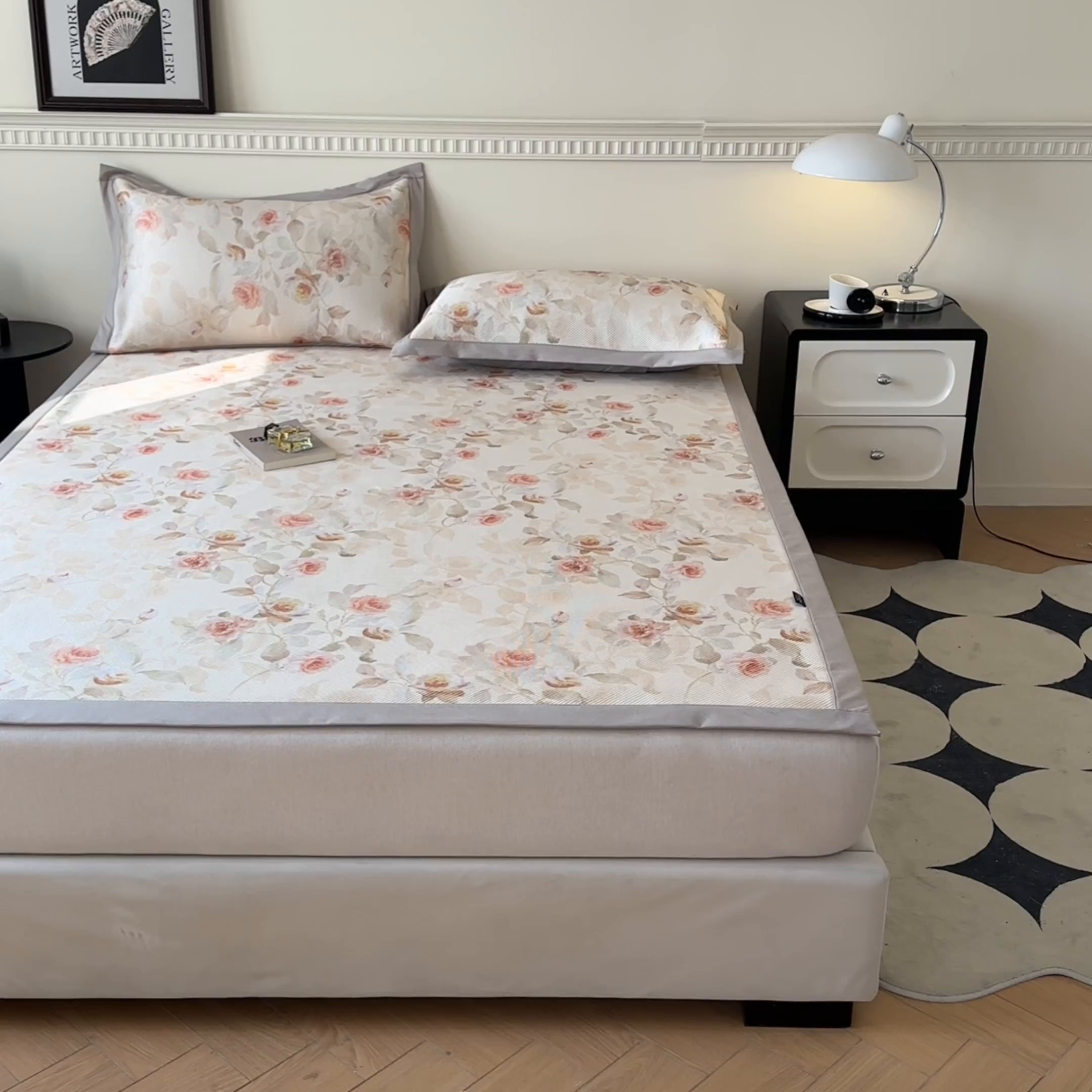 91家纺网 家纺一手货源 找家纺 宜代光年 2025新款数码印花冰藤席 床席-冰藤玉琼枝 米黄