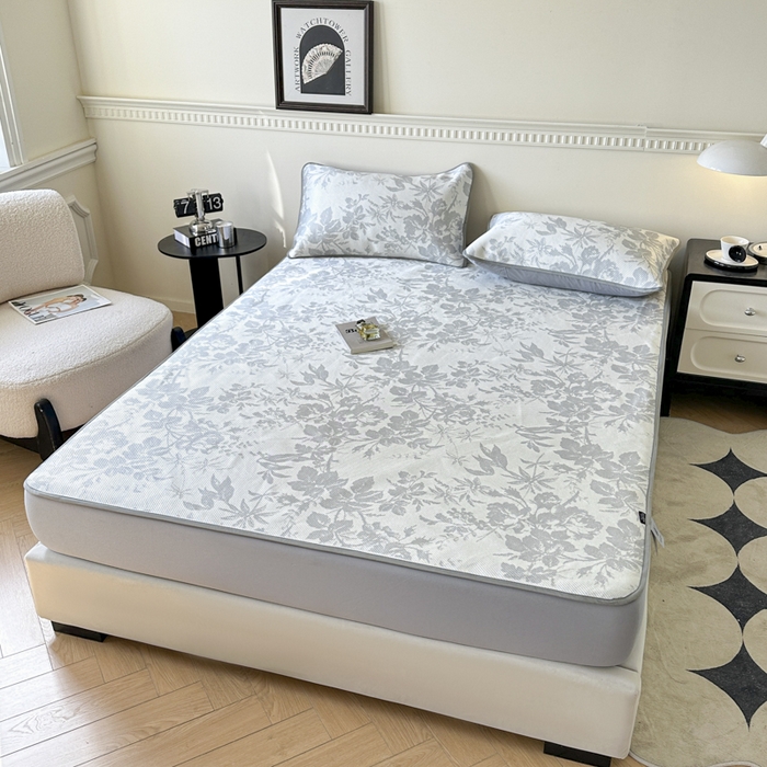 91家纺网 家纺一手货源 找家纺 宜代光年 2025新款数码印花冰藤席 床笠-冰藤繁花 灰