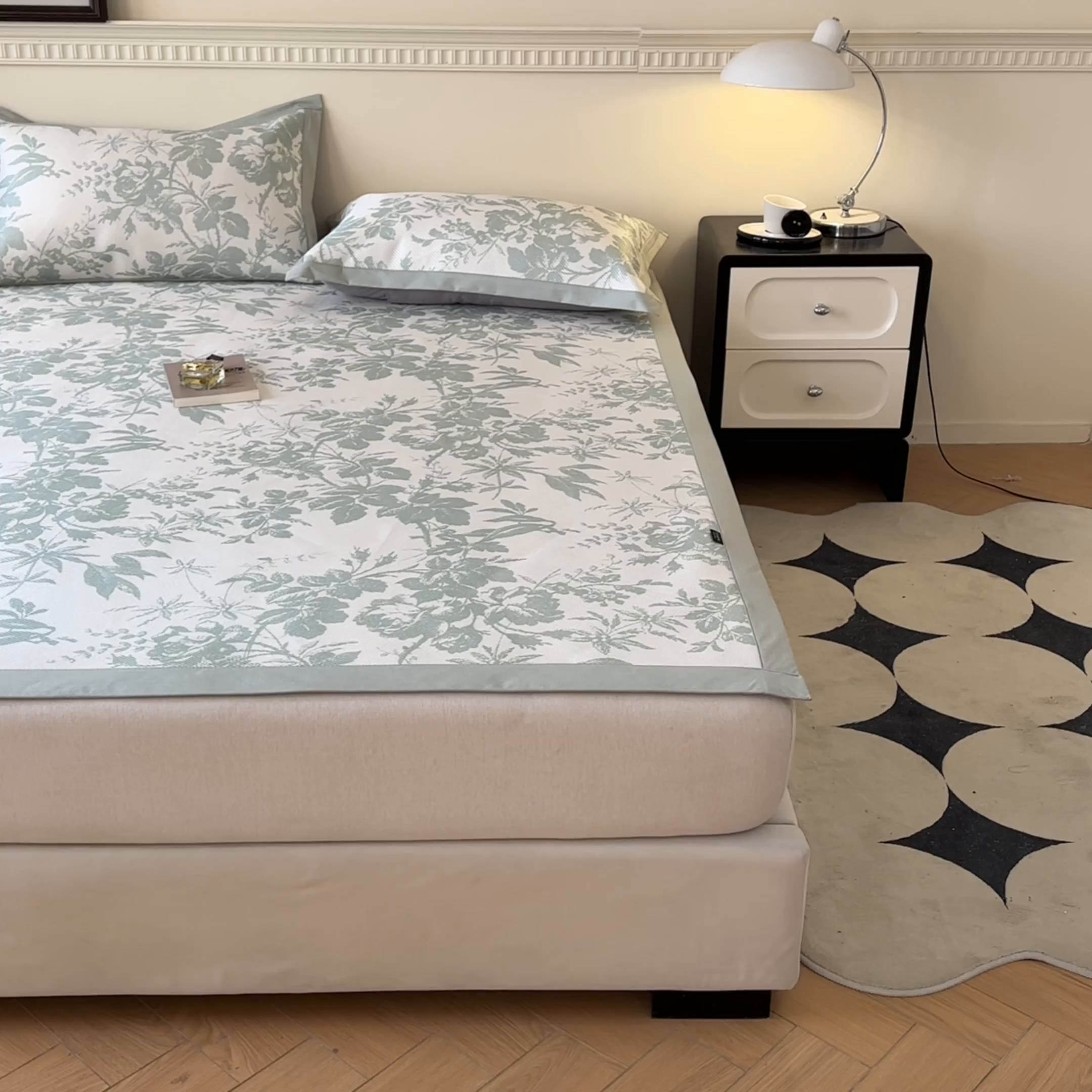 91家纺网 家纺一手货源 找家纺 宜代光年 2025新款数码印花冰藤席 床席-冰藤繁花 绿