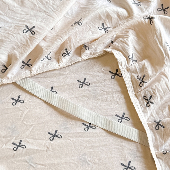 91家纺网 家纺一手货源 找家纺 优家居 2025新品水洗棉床裙单件三件套韩版水洗皱皱纱床罩直播爆款-单床裙 爱心蝴蝶结