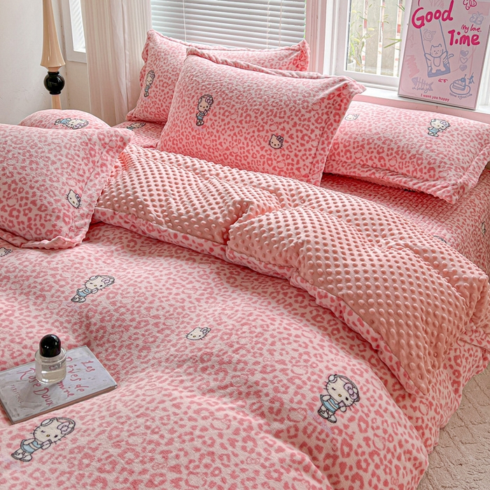 91家纺网 家纺一手货源 找家纺 一比一 2025新款加厚保暖豆豆牛奶绒床盖款四件套豹纹KT - 粉