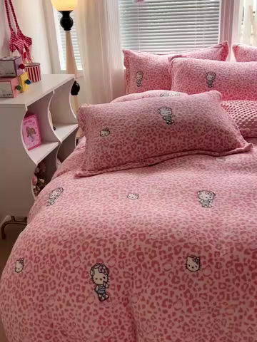 91家纺网 家纺一手货源 找家纺 一比一 2025新款加厚保暖豆豆牛奶绒床盖款四件套豹纹KT - 粉