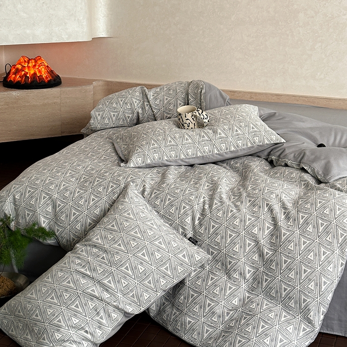 91家纺网 家纺一手货源 找家纺 （总）宜代光年 2025新款色织水洗棉提花四件套（第一批）