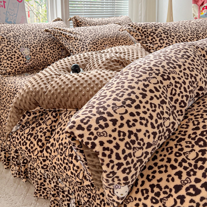 91家纺网 家纺一手货源 找家纺 一比一 2025新款加厚保暖豆豆牛奶绒床盖款四件套豹纹KT- 咖