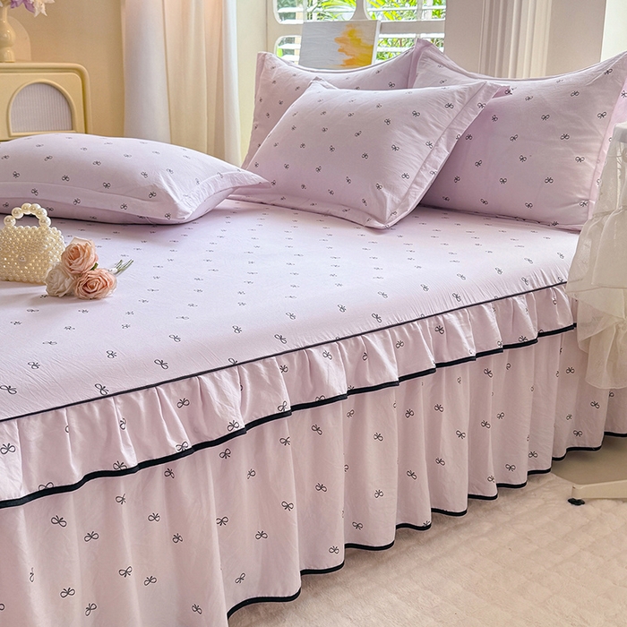 91家纺网 家纺一手货源 找家纺 优家居 2025新品水洗棉床裙单件三件套韩版水洗皱皱纱床罩直播爆款-单床裙 粉雾结语