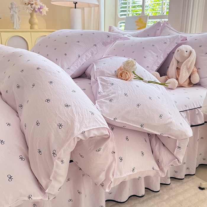 91家纺网 家纺一手货源 找家纺 优家居 2025新品水洗棉床裙单件三件套韩版水洗皱皱纱床罩直播爆款-单床裙 粉雾结语