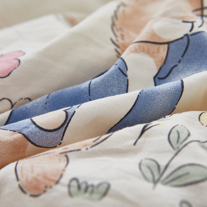 91家纺网 家纺一手货源 找家纺 中国龙家纺 2023新款A类水洗棉豆豆绒加厚冬被 花园兔