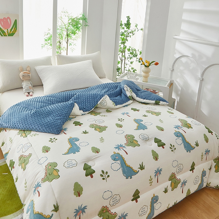 91家纺网 家纺一手货源 找家纺 中国龙家纺 2023新款A类水洗棉豆豆绒加厚冬被 恐龙乐园