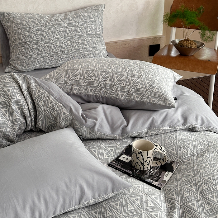 91家纺网 家纺一手货源 找家纺 宜代光年 2025新款色织水洗棉提花四件套（第一批） 岸堤-蓝灰