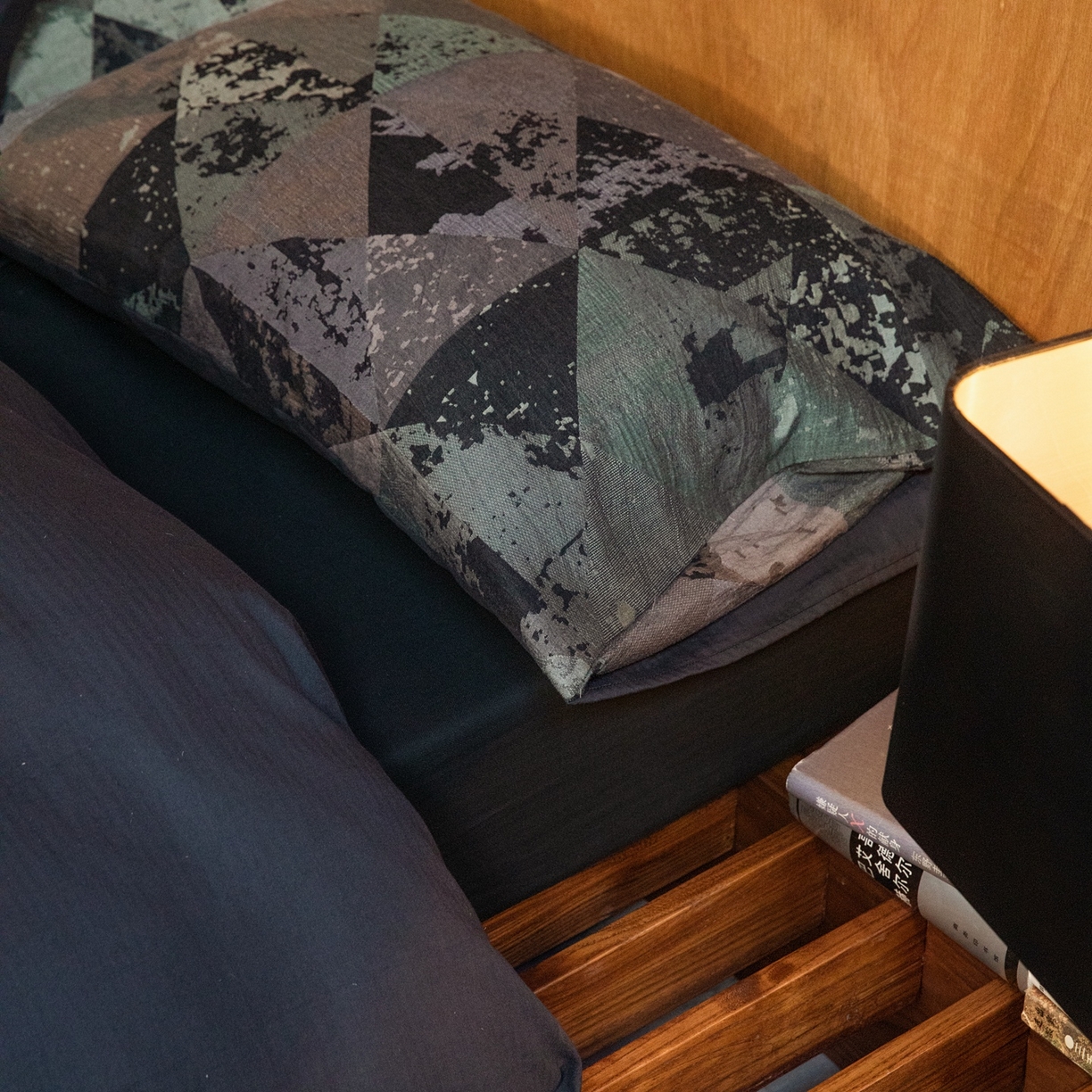 91家纺网 家纺一手货源 找家纺 （总）山舍家居 2025新款全棉纯棉色织提花磨毛四件套-弥岛