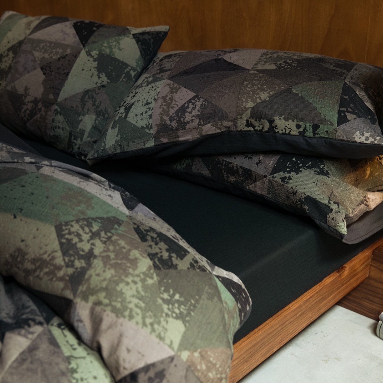 91家纺网 家纺一手货源 找家纺 （总）山舍家居 2025新款全棉纯棉色织提花磨毛四件套-弥岛