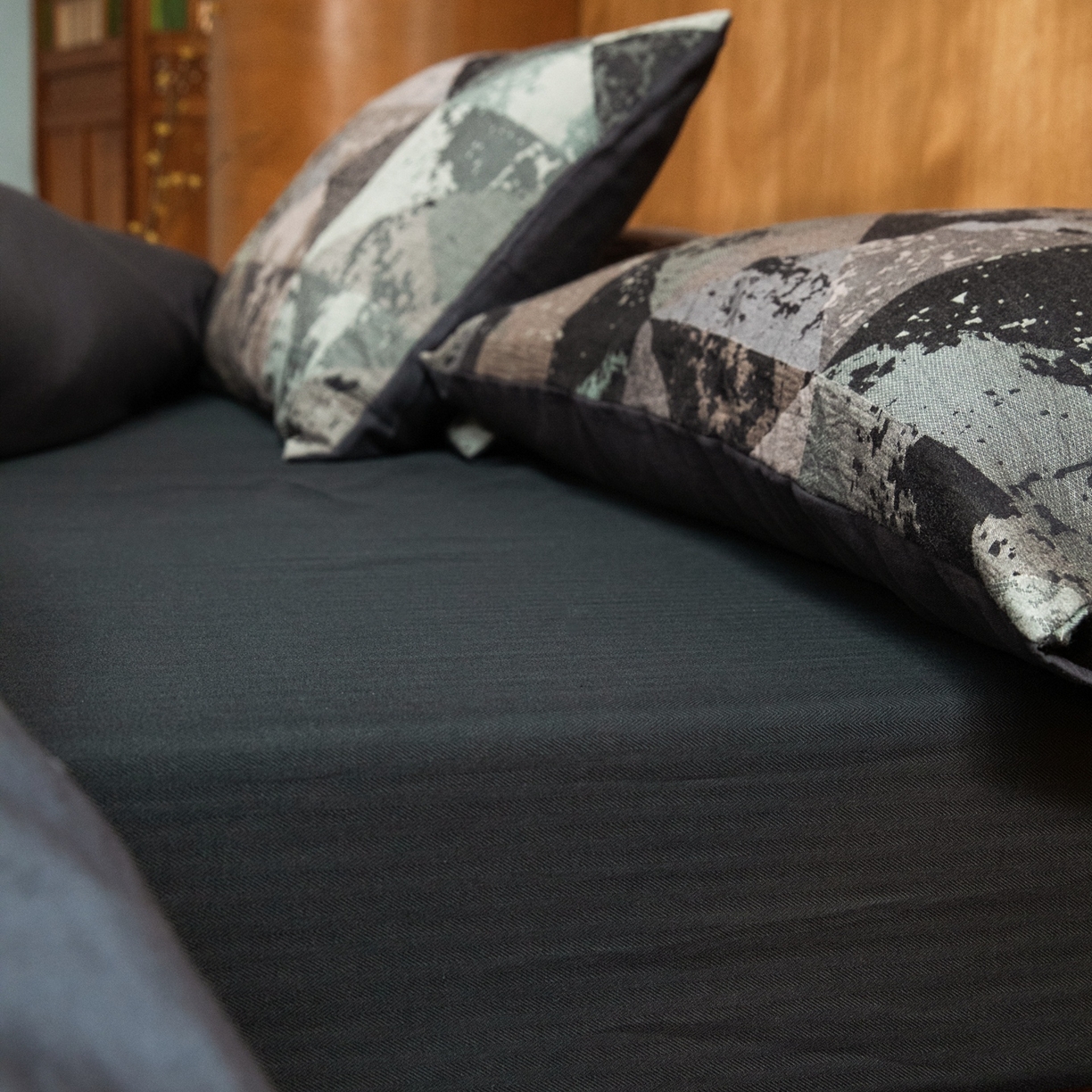 91家纺网 家纺一手货源 找家纺 （总）山舍家居 2025新款全棉纯棉色织提花磨毛四件套-弥岛