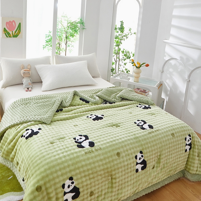 91家纺网 家纺一手货源 找家纺 中国龙家纺 2025新款双面可用兔毛绒豆豆被被子被芯 熊猫点点-绿