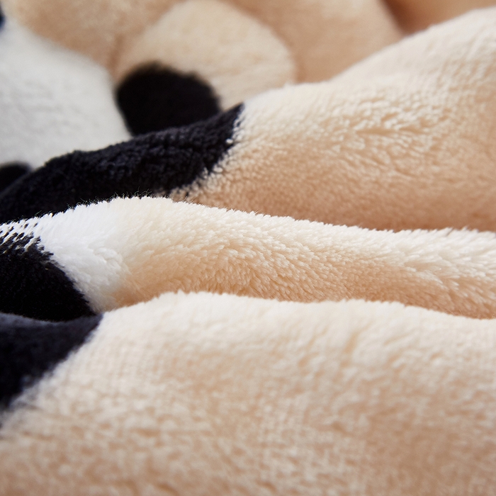 91家纺网 家纺一手货源 找家纺 中国龙家纺 2025新款双面可用兔毛绒豆豆被被子被芯 熊猫点点-咖