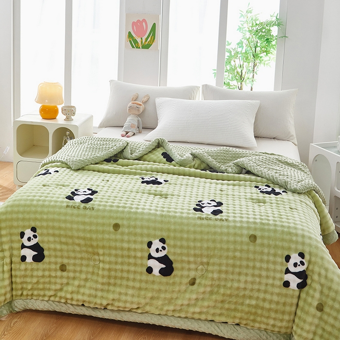 91家纺网 家纺一手货源 找家纺 中国龙家纺 2025新款双面可用兔毛绒豆豆被被子被芯 熊猫点点-绿