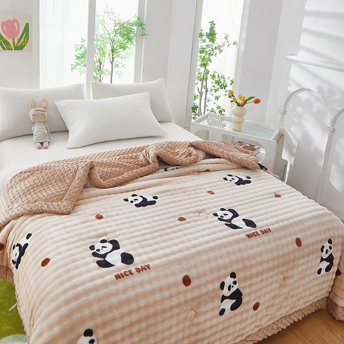 91家纺网 家纺一手货源 找家纺 中国龙家纺 2025新款双面可用兔毛绒豆豆被被子被芯 熊猫点点-咖