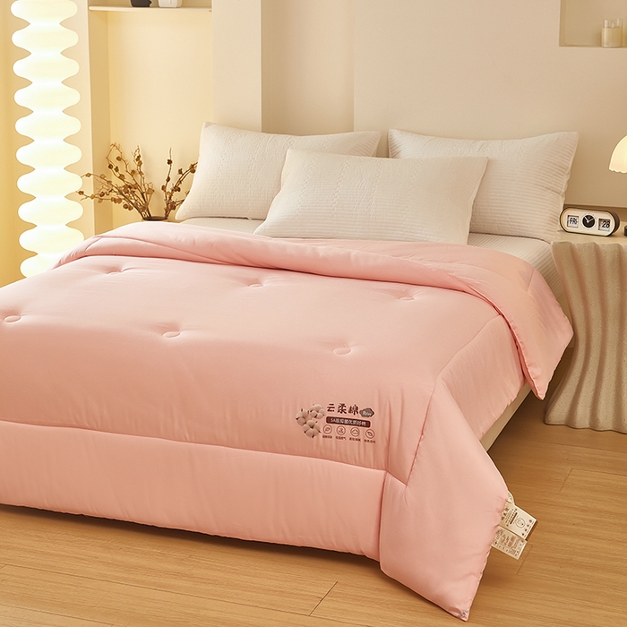 91家纺网 家纺一手货源 找家纺 中国龙家纺 2025新款亲肤水洗棉棉花被被子被芯 云眠-粉