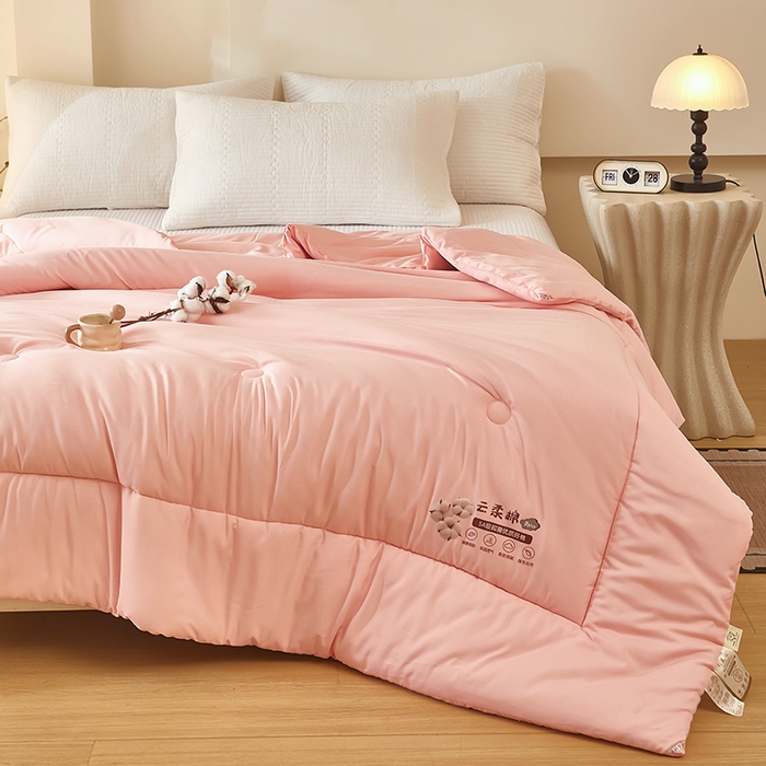 91家纺网 家纺一手货源 找家纺 中国龙家纺 2025新款亲肤水洗棉棉花被被子被芯 云眠-粉