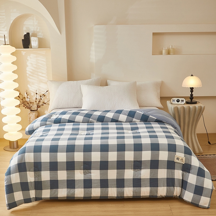 91家纺网 家纺一手货源 找家纺 中国龙家纺 2025新款亲肤水洗棉棉花被被子被芯 蓝中格