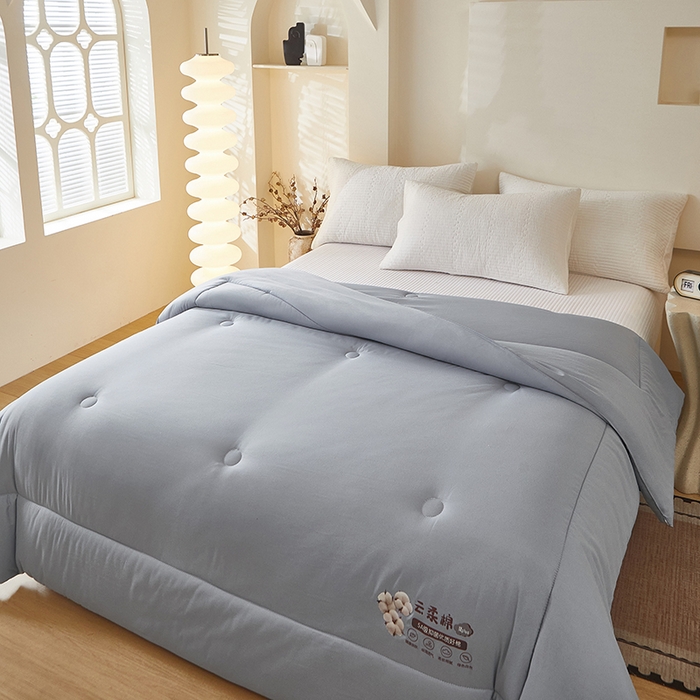91家纺网 家纺一手货源 找家纺 中国龙家纺 2025新款亲肤水洗棉棉花被被子被芯 云眠-蓝